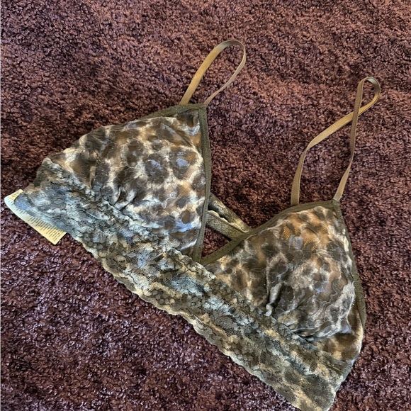 Hanky Panky Other - Hanky Panky Leopard Print Lace Bralette